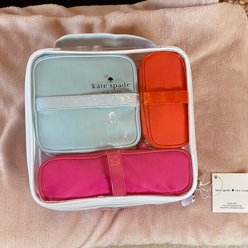 Kate Spade Cosmetic Bag 4 Piece Travel Set - Picture 2 of 7